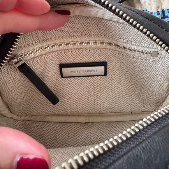 Tory Burch Black Quilted Mini Crossbody Bag - Picture 5 of 9